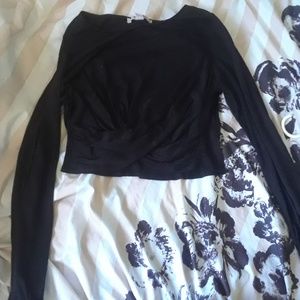 Cropped Knotted Black Shirt